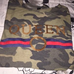 NWOT Queen camo sweatshirt